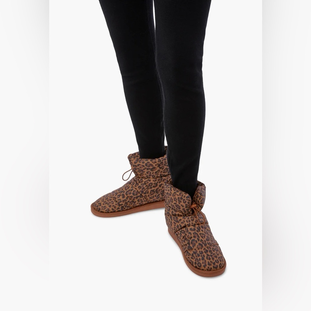 JustFab Juno Fuzzie Drawstring Bootie Leopard-NWT